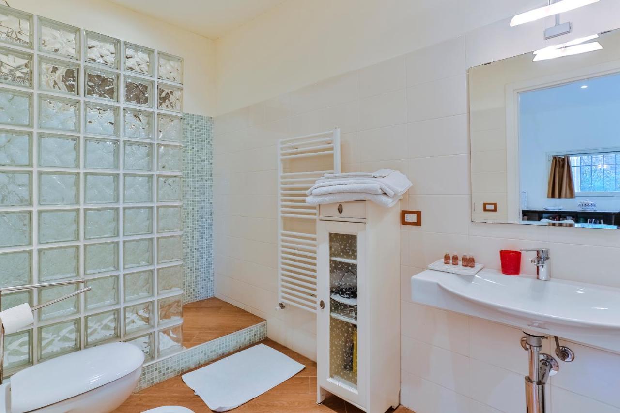 Suite Roxanne Sanremo Luaran gambar